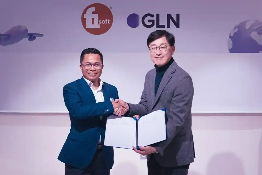 CEO of Fonepay and CEO of GLN signing MOU