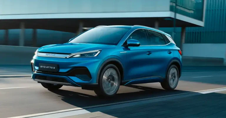 An image of BYD Atto 3 EV in the Nepali road